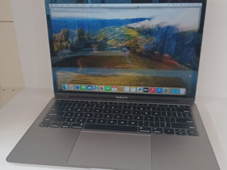 MakBook Air, Intel Core i5, Memorie 8/256 Gb, Pret-6350 lei