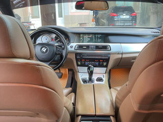 BMW 7 Series foto 8