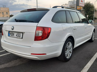 Skoda Superb foto 3