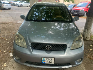Toyota Matrix, 2004
