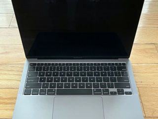Vând MacBook Air M1 !!! foto 2