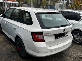 Skoda Fabia foto 2