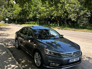 Volkswagen Passat foto 4