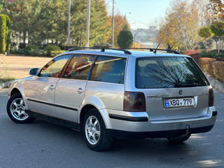 Volkswagen Passat foto 4