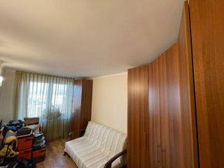 Apartament cu 3 camere, 131 m², Buiucani, Chișinău foto 6