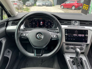 Volkswagen Passat foto 6