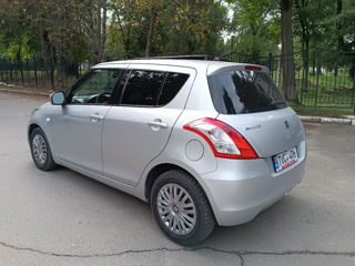 Suzuki Swift foto 4