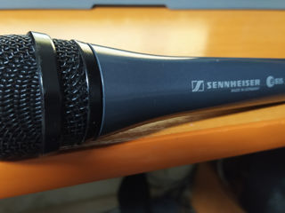 Sennheiser e 835