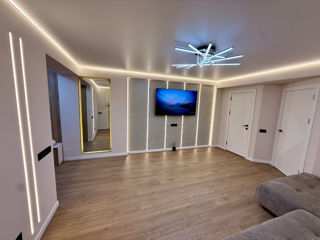 2-комн. кв., 83 м², 8/10 эт.