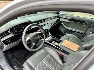 Audi A8 foto 7