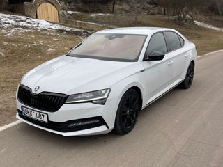 Skoda Superb foto 0