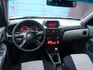 Nissan Almera foto 4