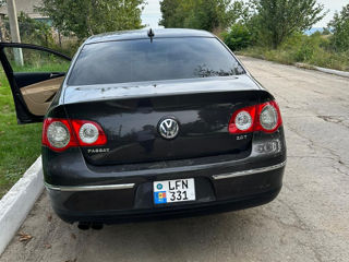 Volkswagen Passat foto 2