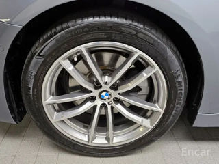 BMW 5 Series foto 5