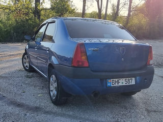 Dacia Logan foto 4