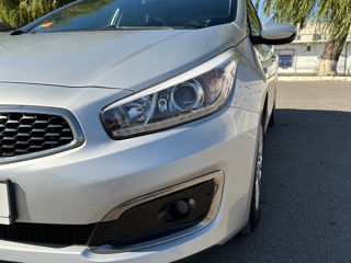 KIA Ceed foto 2