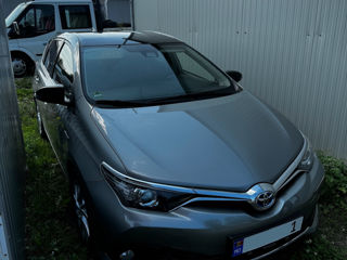 Toyota Auris foto 1