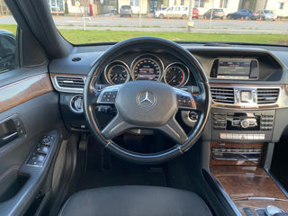 Mercedes E-Class foto 2