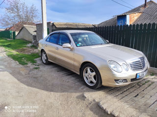 Mercedes E-Class foto 3