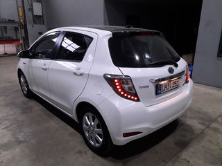 Toyota Yaris foto 3