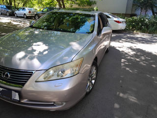 Lexus ES Series