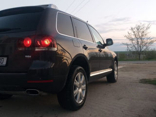 Volkswagen Touareg foto 4