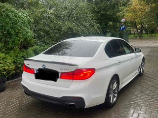 BMW 5 Series foto 4