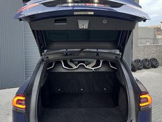 Tesla Model X foto 6