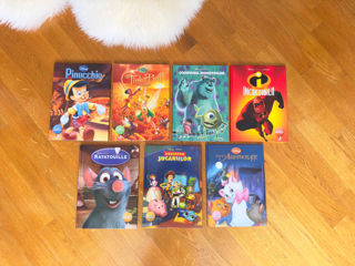 Vând cărțile din colecția Disney Pixar