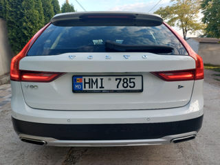 Volvo V90 Cross Country foto 4