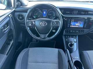 Toyota Auris фото 8