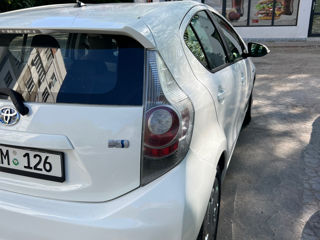 Toyota Prius c foto 5