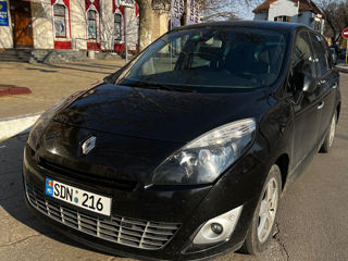 Renault Scenic foto 2