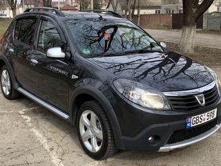 Cel mai ieftin pret din oras la chirii auto sunati si va convingeti!!! foto 11