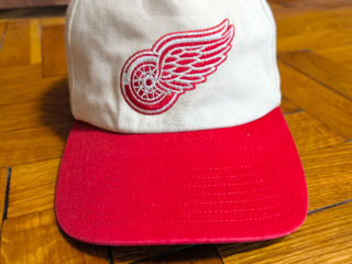 Detroit Red Wings  NHL фирменная кепка