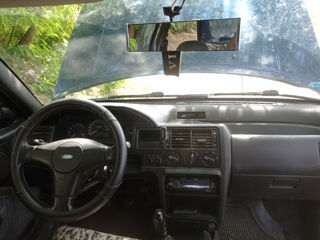 Ford Orion foto 1