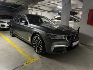 BMW 7 Series foto 6