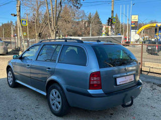 Skoda Octavia foto 4