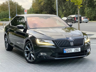 Skoda Superb foto 3