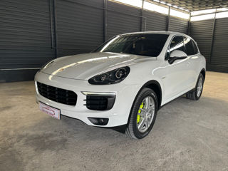 Porsche Cayenne foto 2