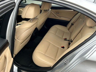 BMW 5 Series foto 15