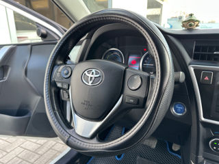 Toyota Auris foto 11