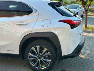 Lexus UX foto 7