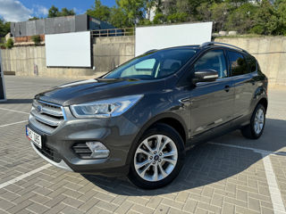 Ford Kuga foto 2