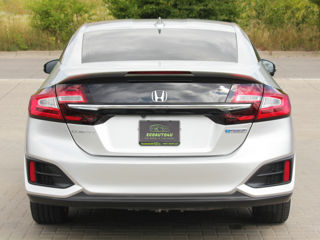 Honda Clarity фото 6