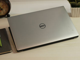 Dell Precision 5520 4K IPS (Core i7 7820HQ/16Gb DDR4/500Gb SSD/Nvidia Quadro M1200/15.6" 4K) фото 5