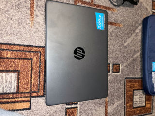 Laptop HP foto 2