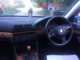 BMW 5 Series foto 5