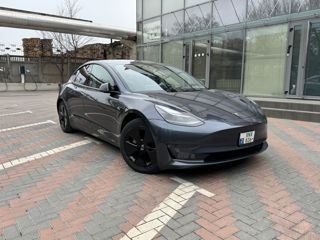 Tesla Model 3 foto 3