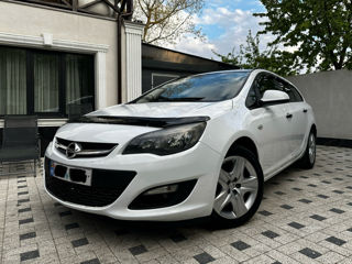 Opel Astra foto 1